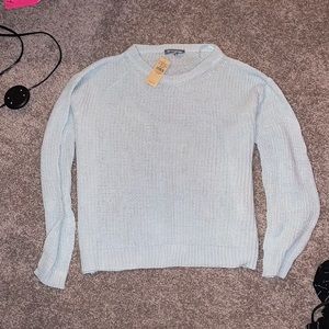 Light blue American eagle sweater NWT very cozy